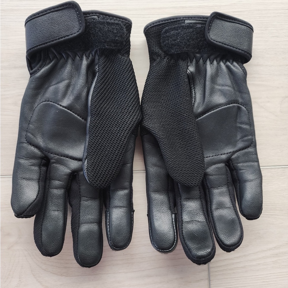 Harley-Davidson Motorcycle Gloves with Orange D3O Tag - Picture 2 of 4